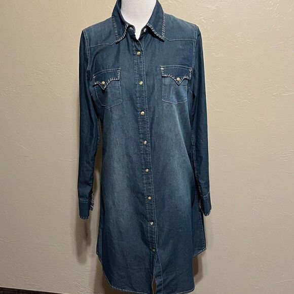 NWT Cowgirl Justice "get Lucky" Long Sleeve Denim Pearl Snap Dress Size Small - Picture 1 of 5